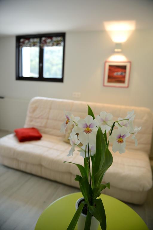 Mas De Carabelle Bed & Breakfast La Roque-Alric Стая снимка
